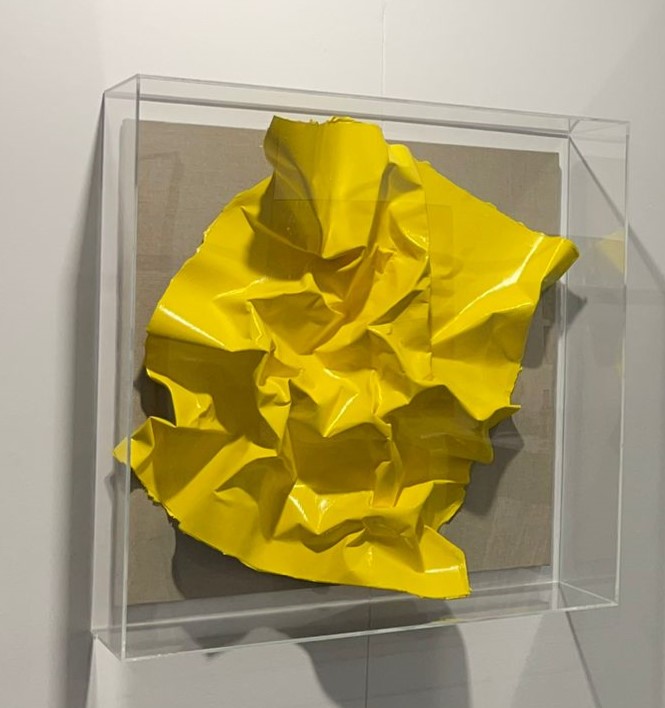 Rock yellow on linen